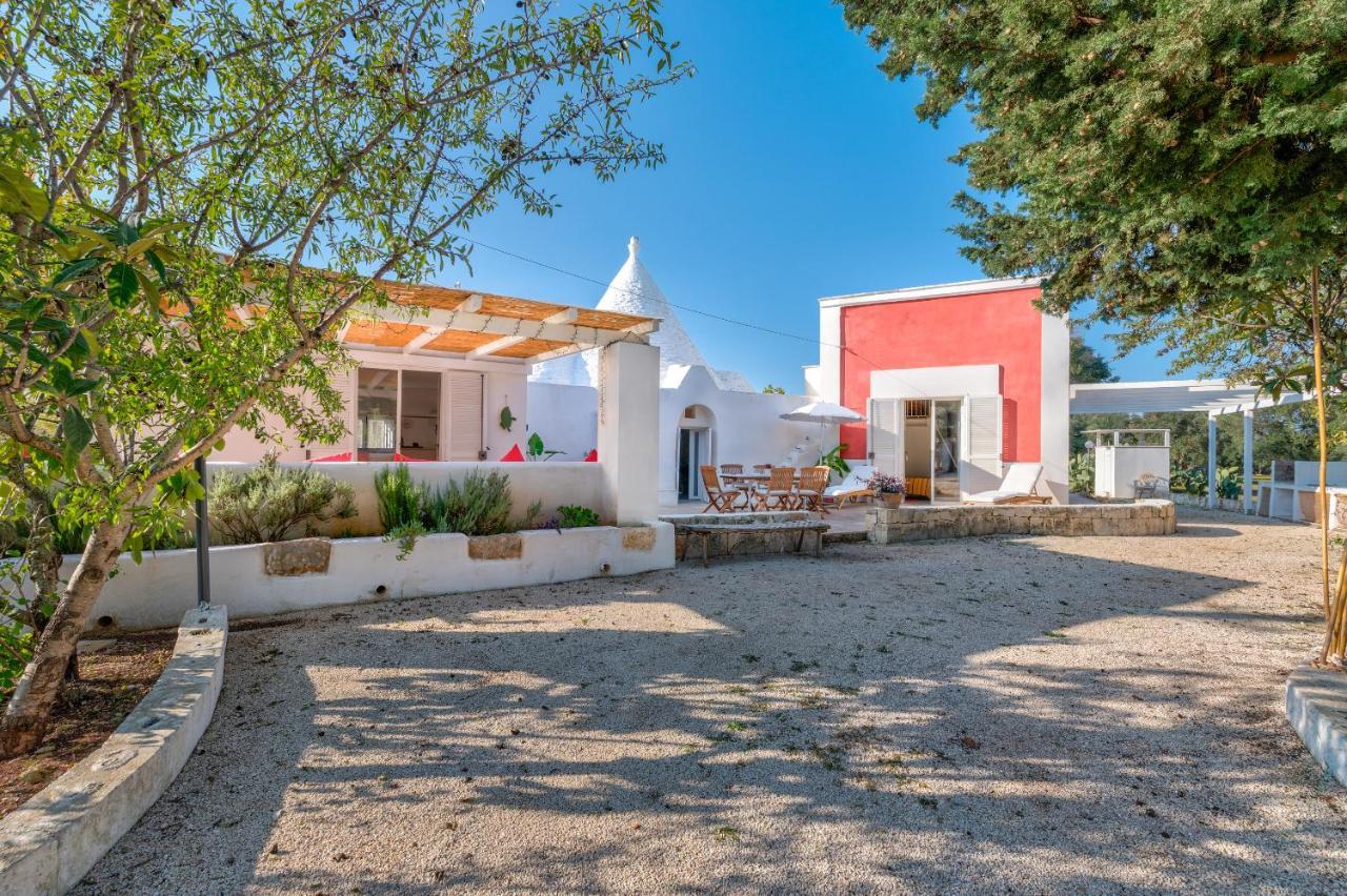 Villa Trullo Cezanne unique&peaceful à Ceglie Messapica Extérieur photo