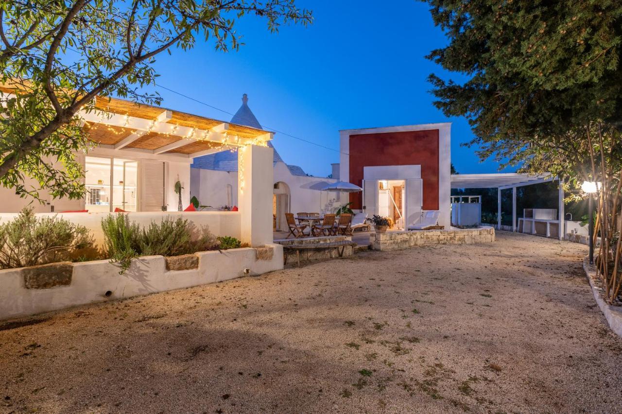 Villa Trullo Cezanne unique&peaceful à Ceglie Messapica Extérieur photo