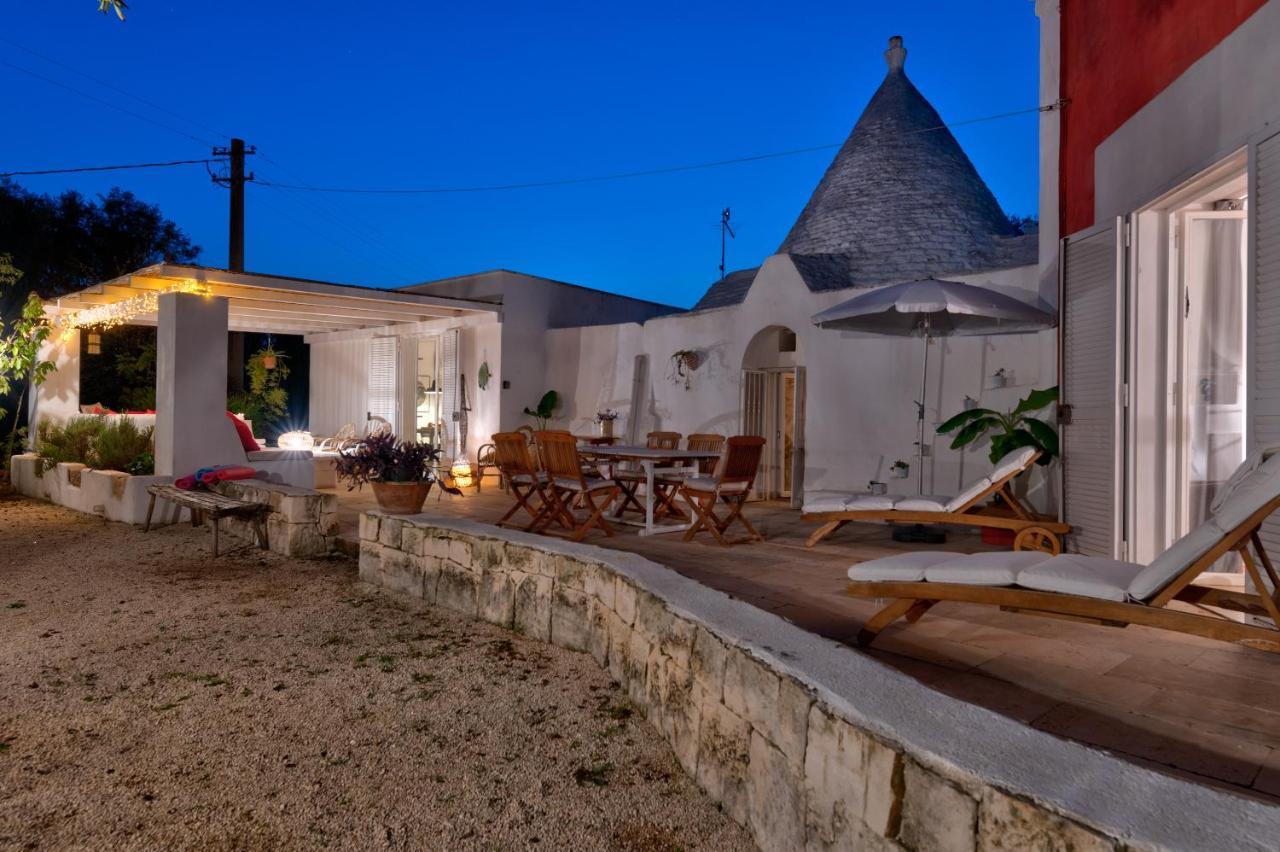 Villa Trullo Cezanne unique&peaceful à Ceglie Messapica Extérieur photo