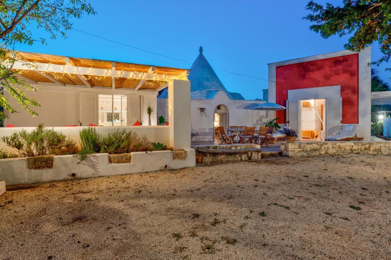 Villa Trullo Cezanne unique&peaceful à Ceglie Messapica Extérieur photo